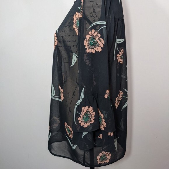 Cabi #5206 La Di Da Blouse Floral Top Black Semi Sheer size Small - Picture 4 of 10